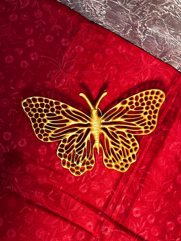 Add Elegance to Your Home with Hanging Metal Butterflies – Gold Finish