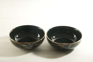 black ceramic bowl