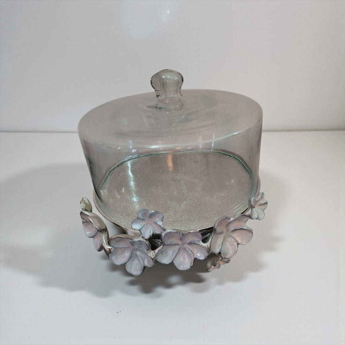 Cake Platter with Glass Dome – Elegant 10-Inch Serving Stand for Cakes & Desserts